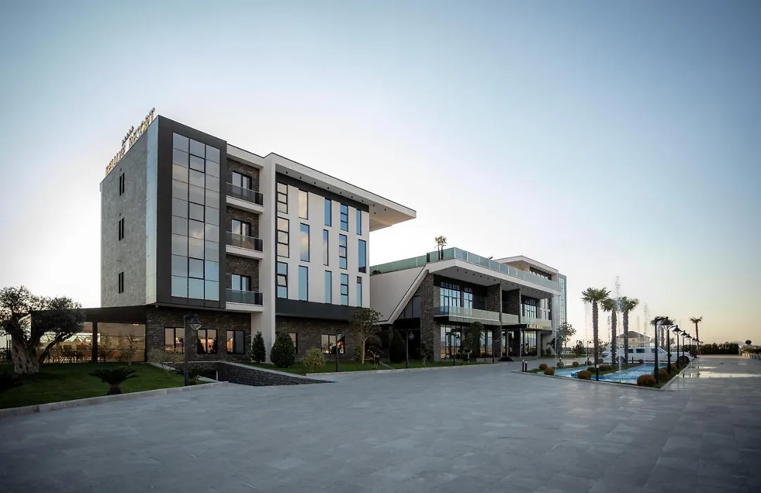 Deluxe Resort And Spa-1